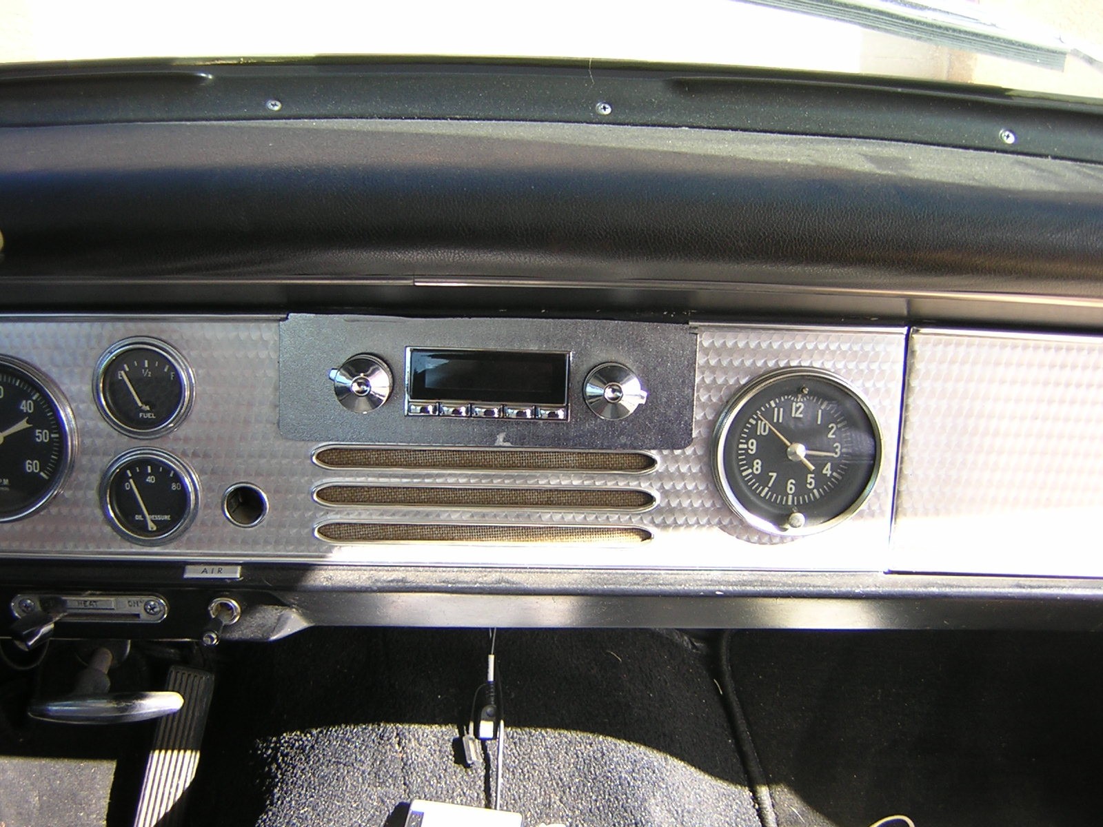 Studebaker-Golden-Hawk-1957-Hardtop-21