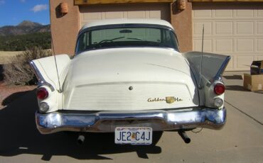 Studebaker-Golden-Hawk-1957-Hardtop-3