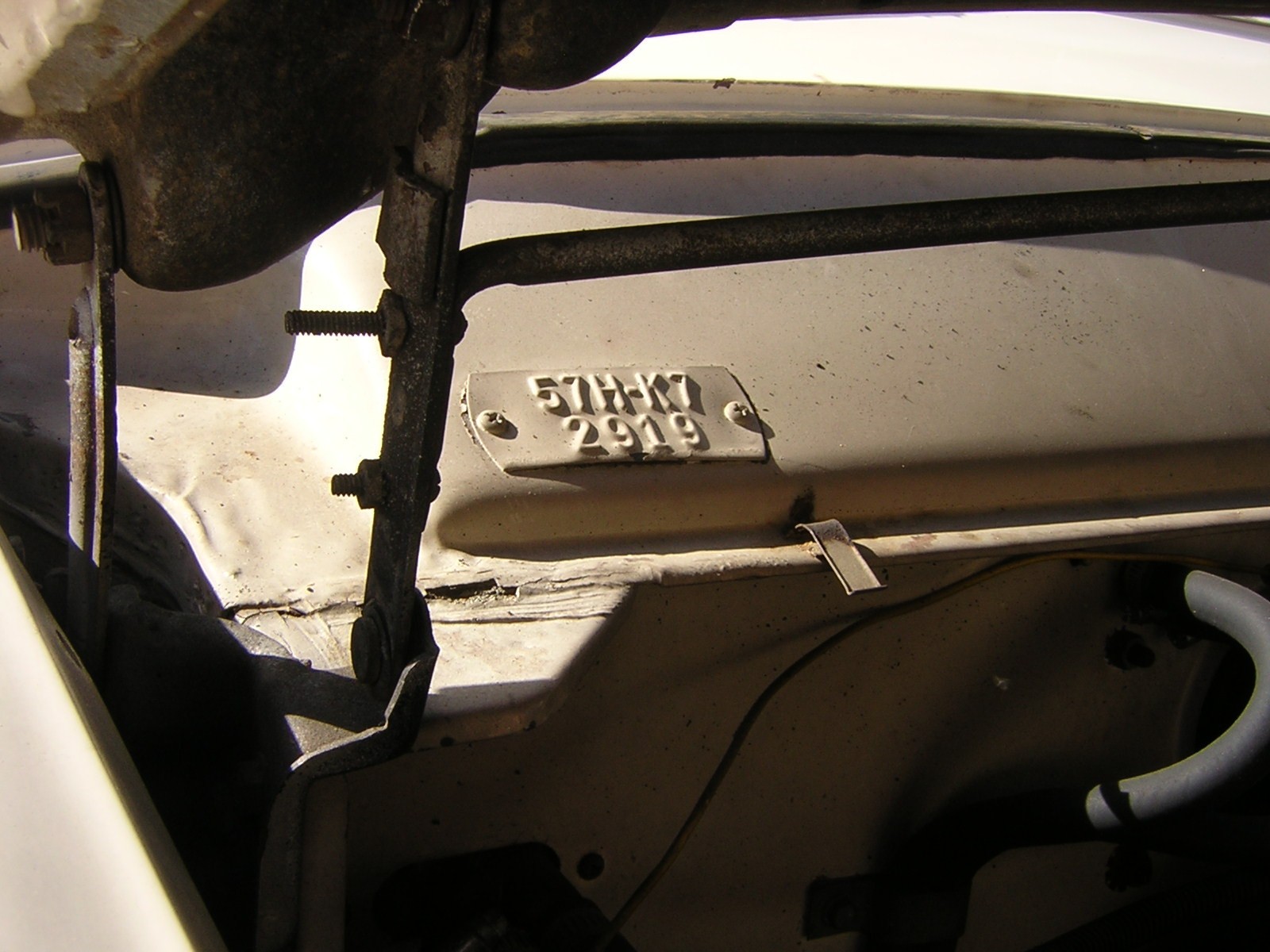 Studebaker-Golden-Hawk-1957-Hardtop-30