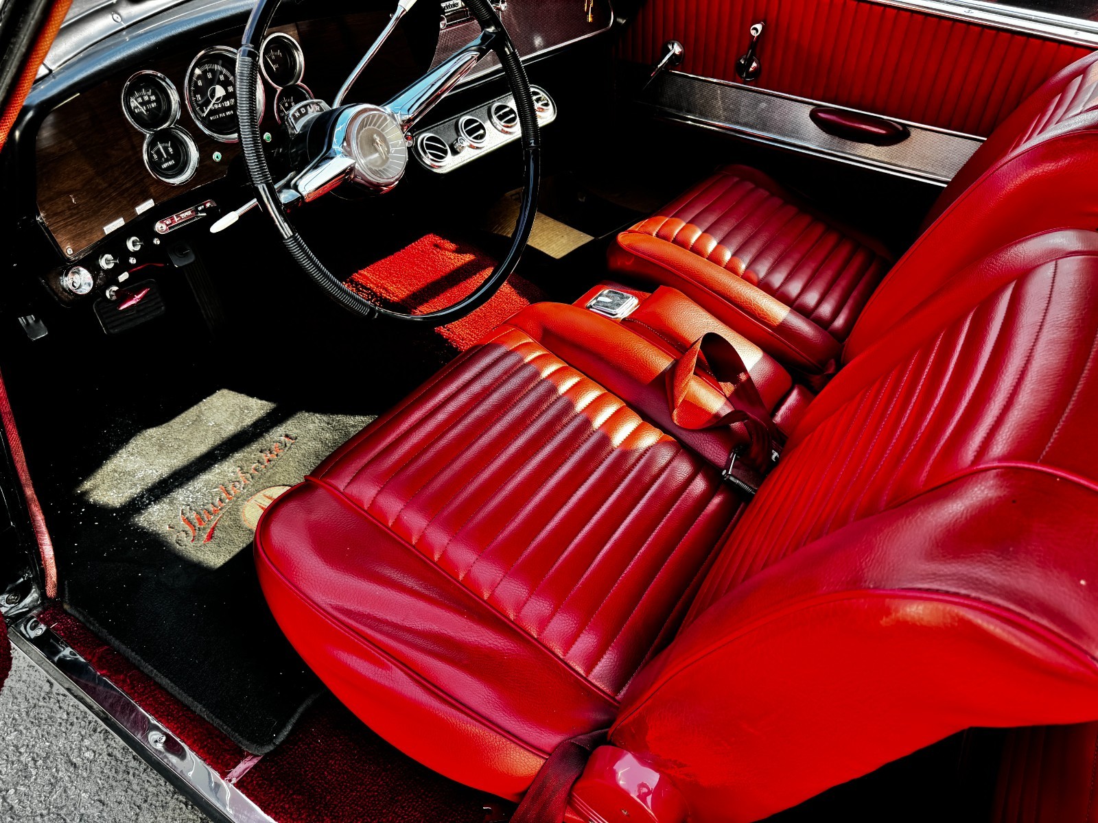 Studebaker-Gran-Turismo-1962-Coupe-21