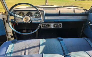 Studebaker-Lark-1963-Sedan-5