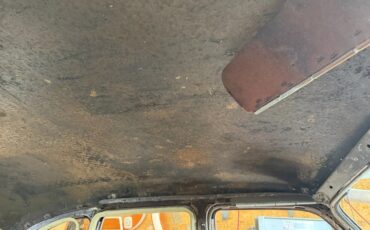 Studebaker-President-1942-Grey-Tan-17