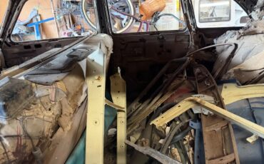 Studebaker-President-1942-Grey-Tan-18