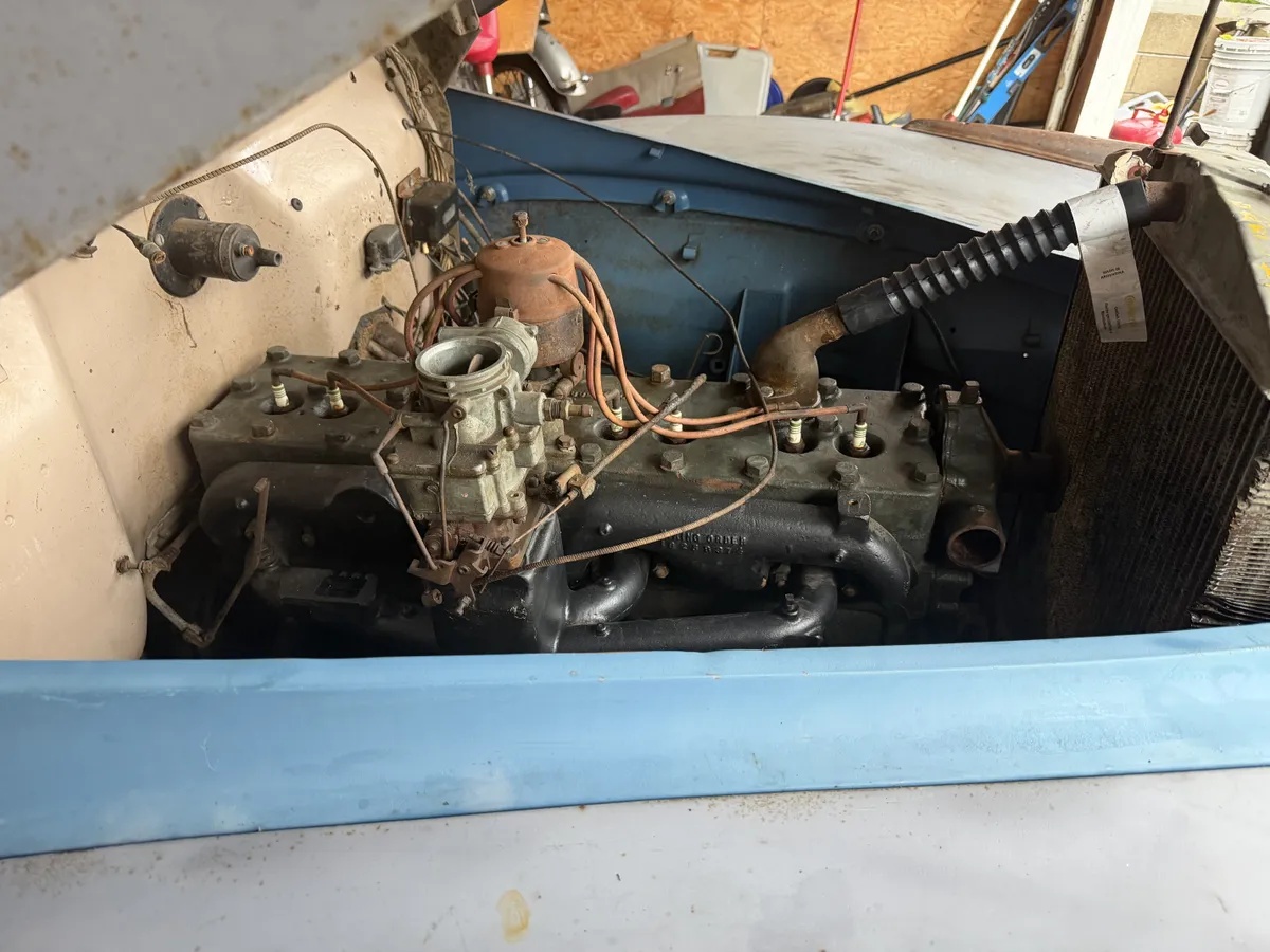 Studebaker-President-1942-Grey-Tan-2