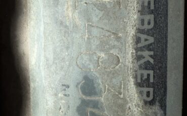 Studebaker-President-1942-Grey-Tan