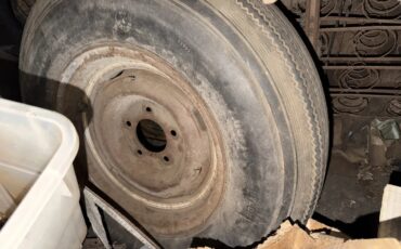 Studebaker-President-1942-Grey-Tan-7