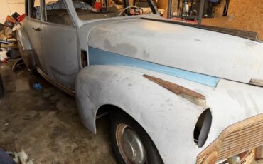 Studebaker-President-1942-Grey-Tan-9