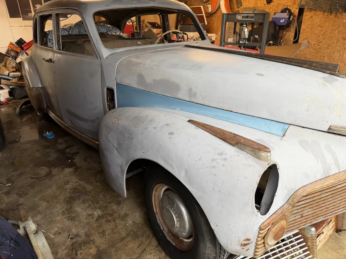 Studebaker-President-1942-Grey-Tan-9