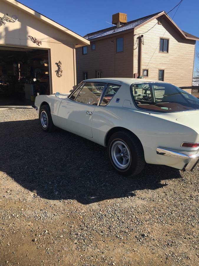 Studebaker-avanti-1963-white-5