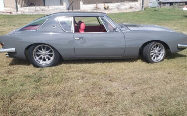 Studebaker-avanti-1976-11