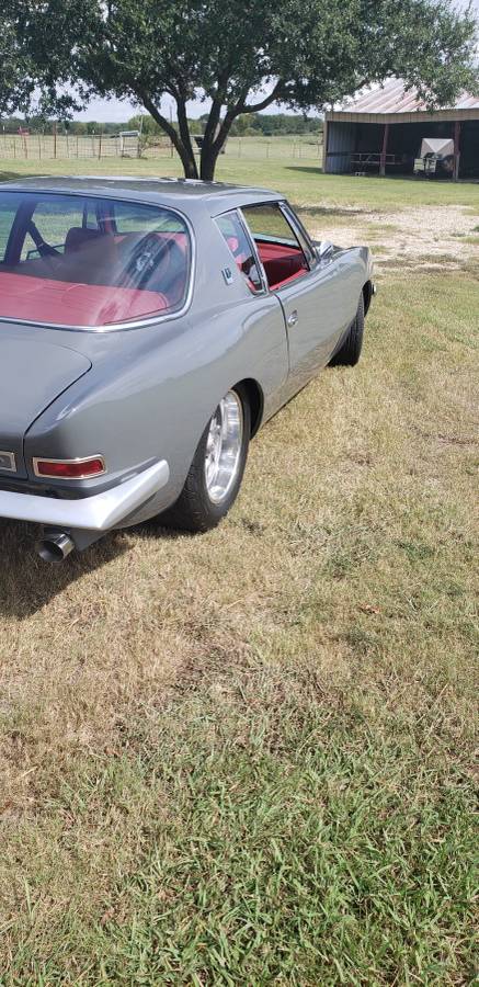 Studebaker-avanti-1976-12