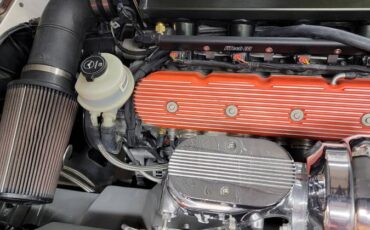 Studebaker-avanti-1976-7