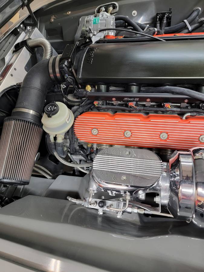 Studebaker-avanti-1976-7