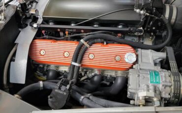 Studebaker-avanti-1976-8