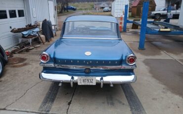 Studebaker-lark-1963-blue-1
