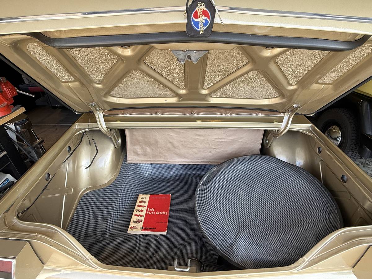 Studebaker-lark-daytona-convertible-r1-1964-11