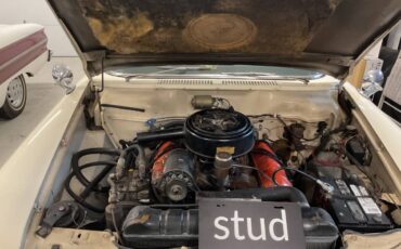 Studebaker-lark-deluxe-1961-white-5