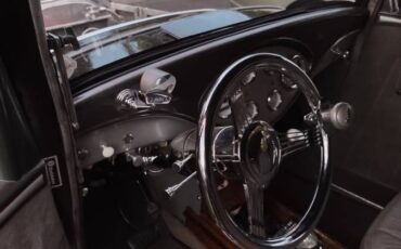 Studebaker-rockne-1933-black-2