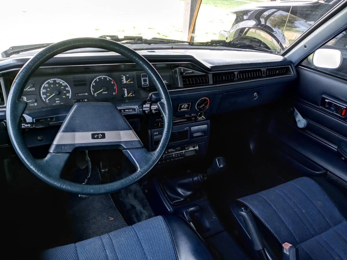 Subaru-1982-blue-1