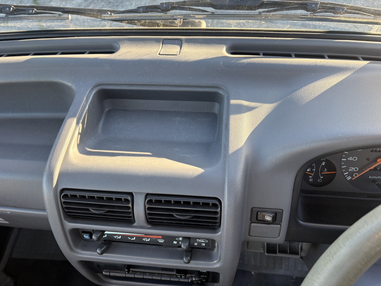 Subaru-Sambar-1994-Van-16