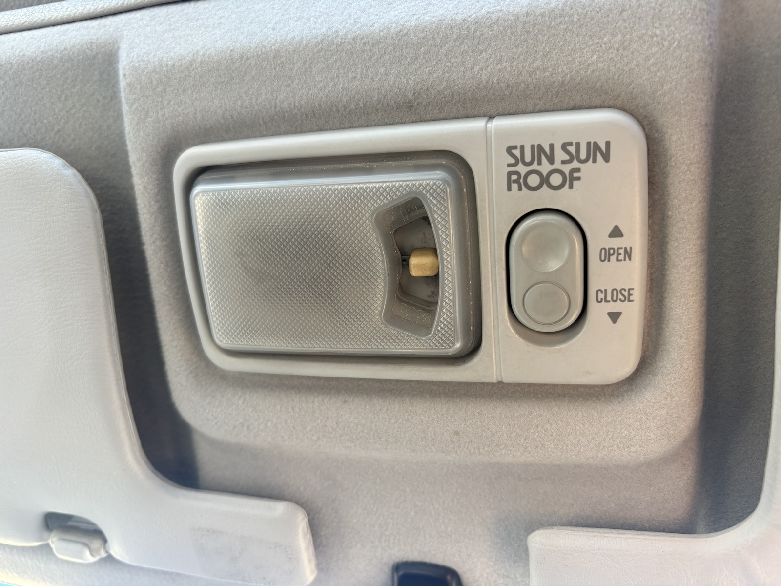 Subaru-Sambar-1994-Van-18