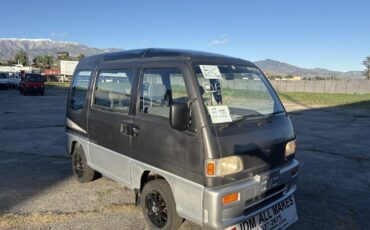 Subaru-Sambar-1994-Van