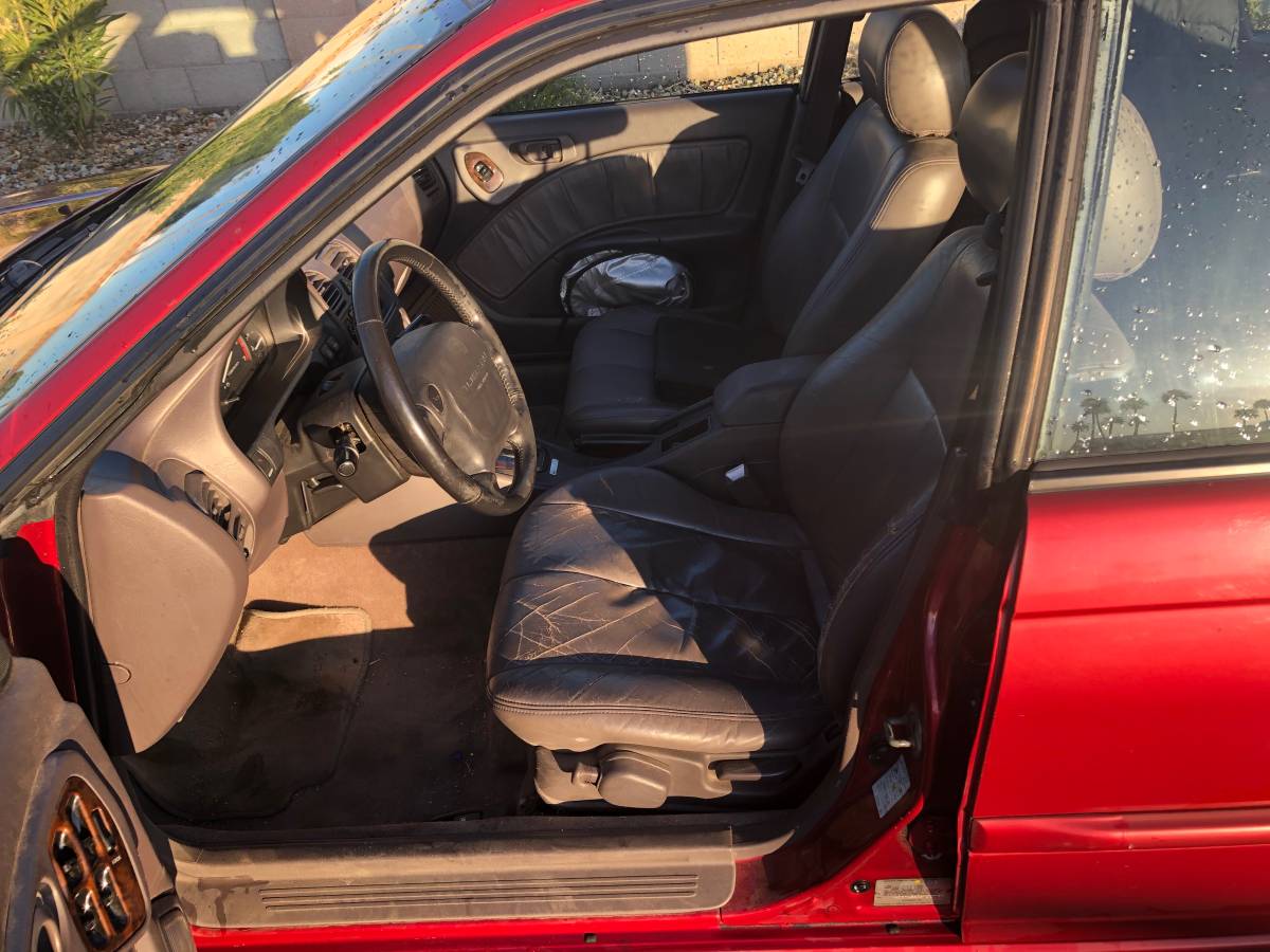 Subaru-legacy-1995-red-4