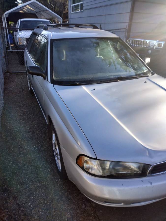 Subaru-legacy-1996-1