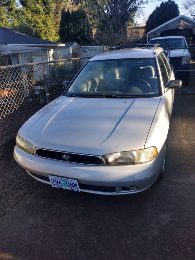 Subaru-legacy-1996-2