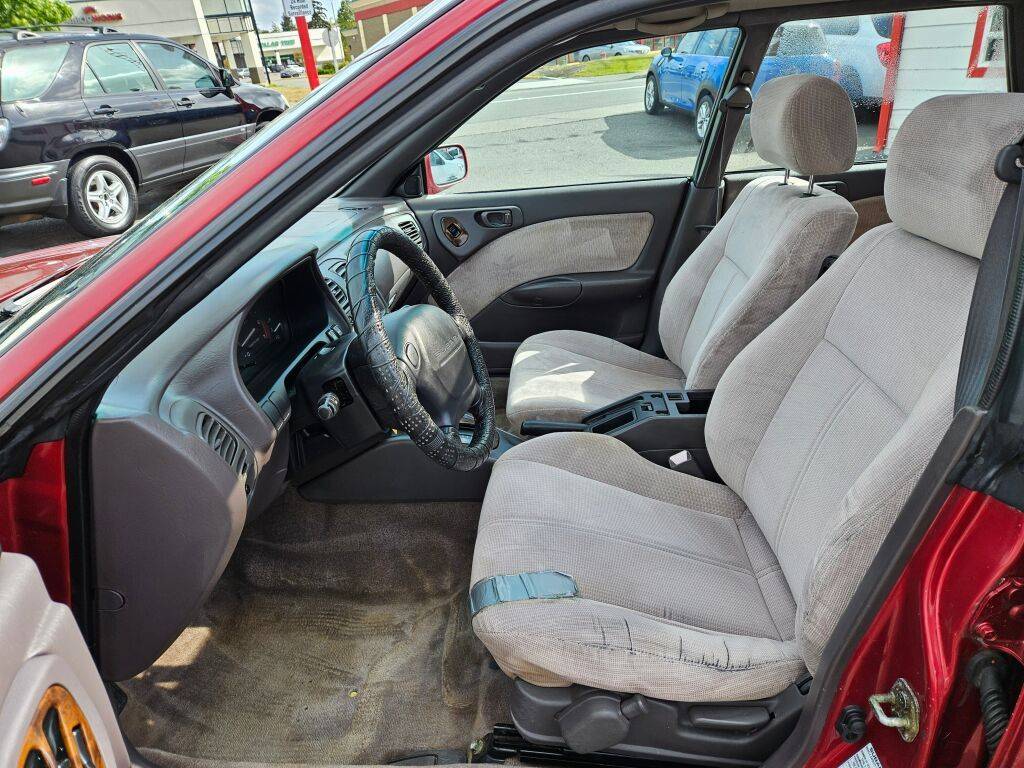 Subaru-legacy-ls-1995-red-11