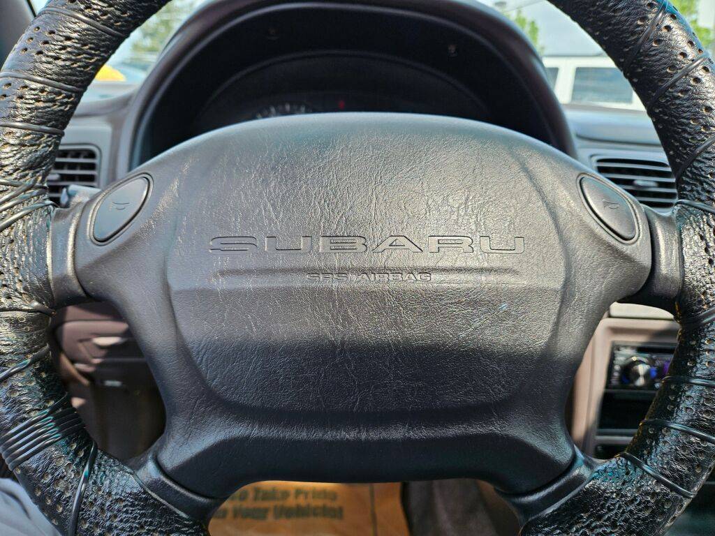 Subaru-legacy-ls-1995-red-17