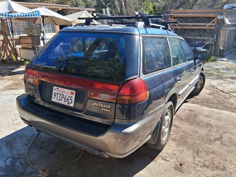 Subaru-outback-1996-3