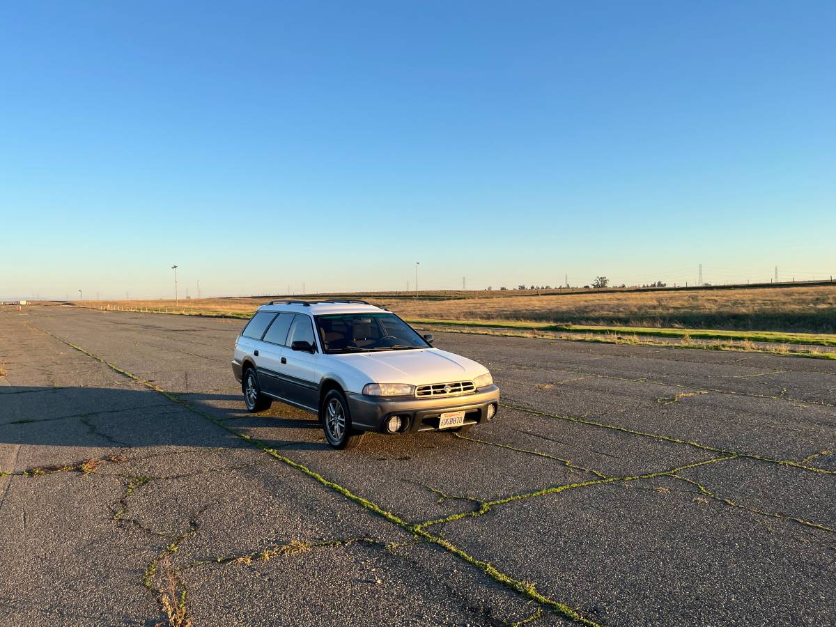 Subaru-outback-1996-8