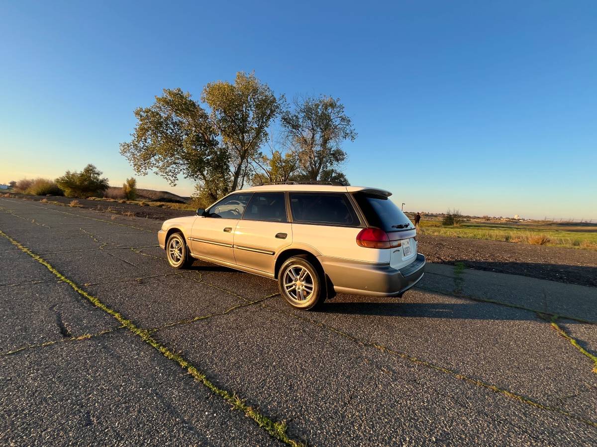 Subaru-outback-awd-1996-3