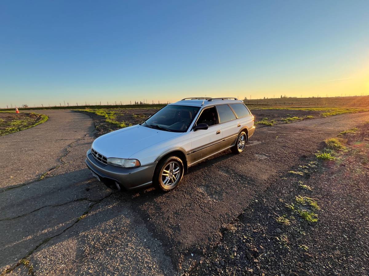 Subaru-outback-awd-1996