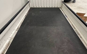 Subaru-sambar-1996-white-1