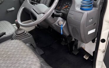 Subaru-sambar-1996-white-4