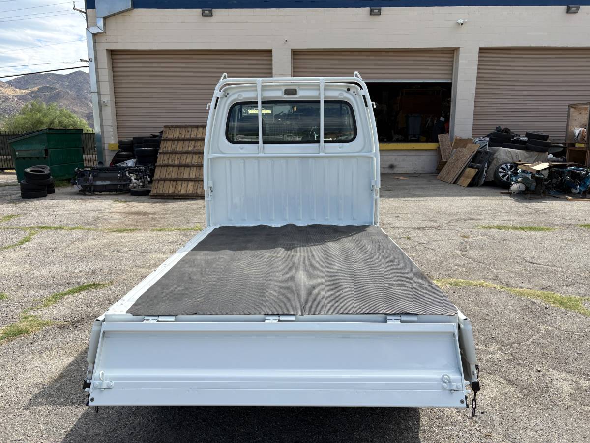 Subaru-sambar-1998-white-13