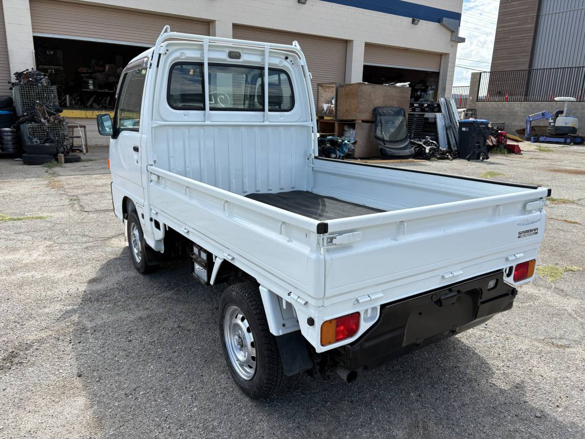 Subaru-sambar-1998-white-5