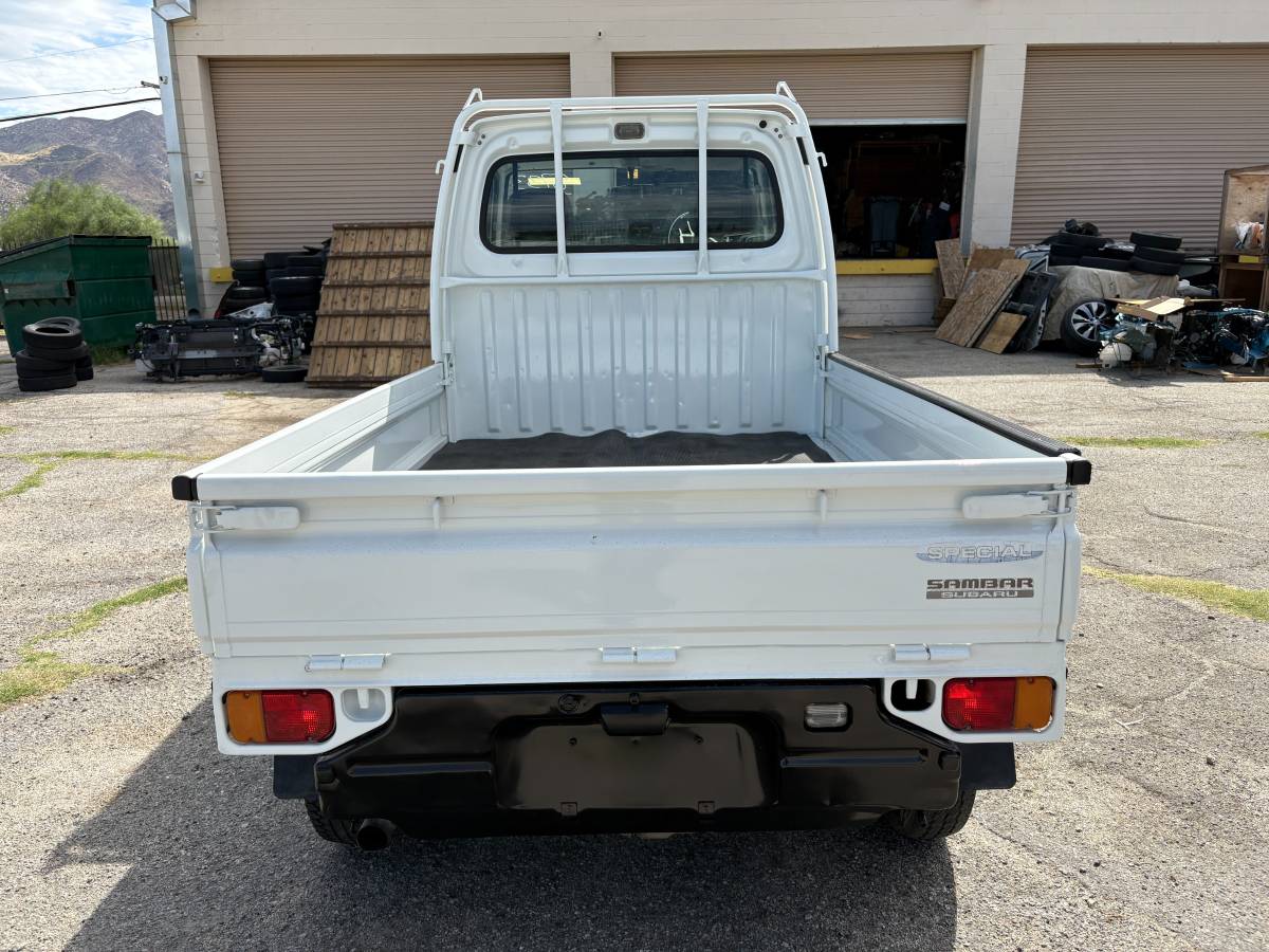 Subaru-sambar-1998-white-6