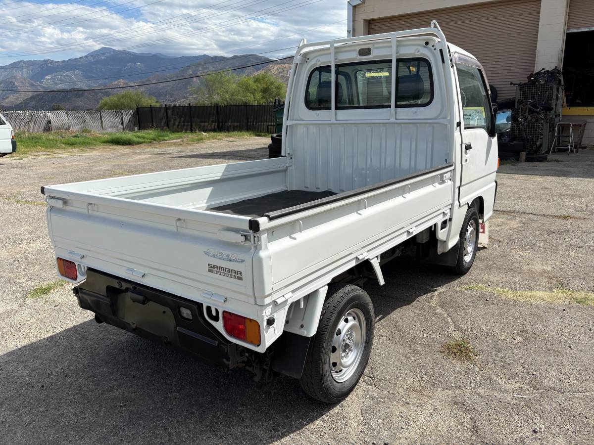 Subaru-sambar-1998-white-7