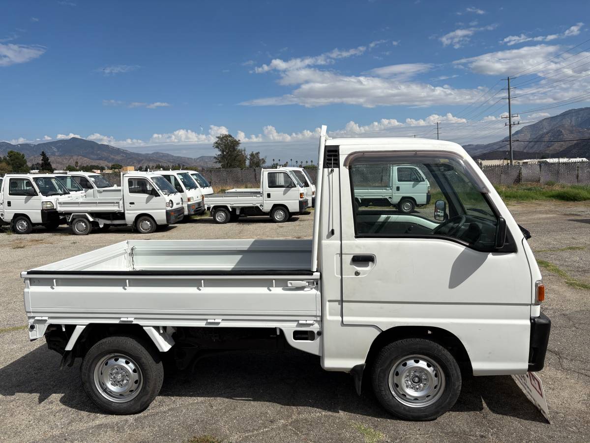 Subaru-sambar-1998-white-8
