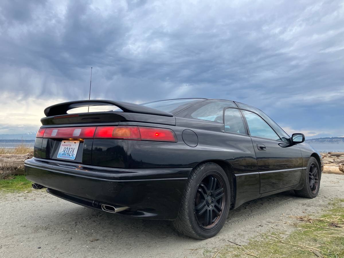 Subaru-svx-alcyone-1992-black-20