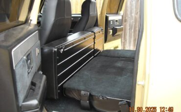 Suburban-4x4-1985-14