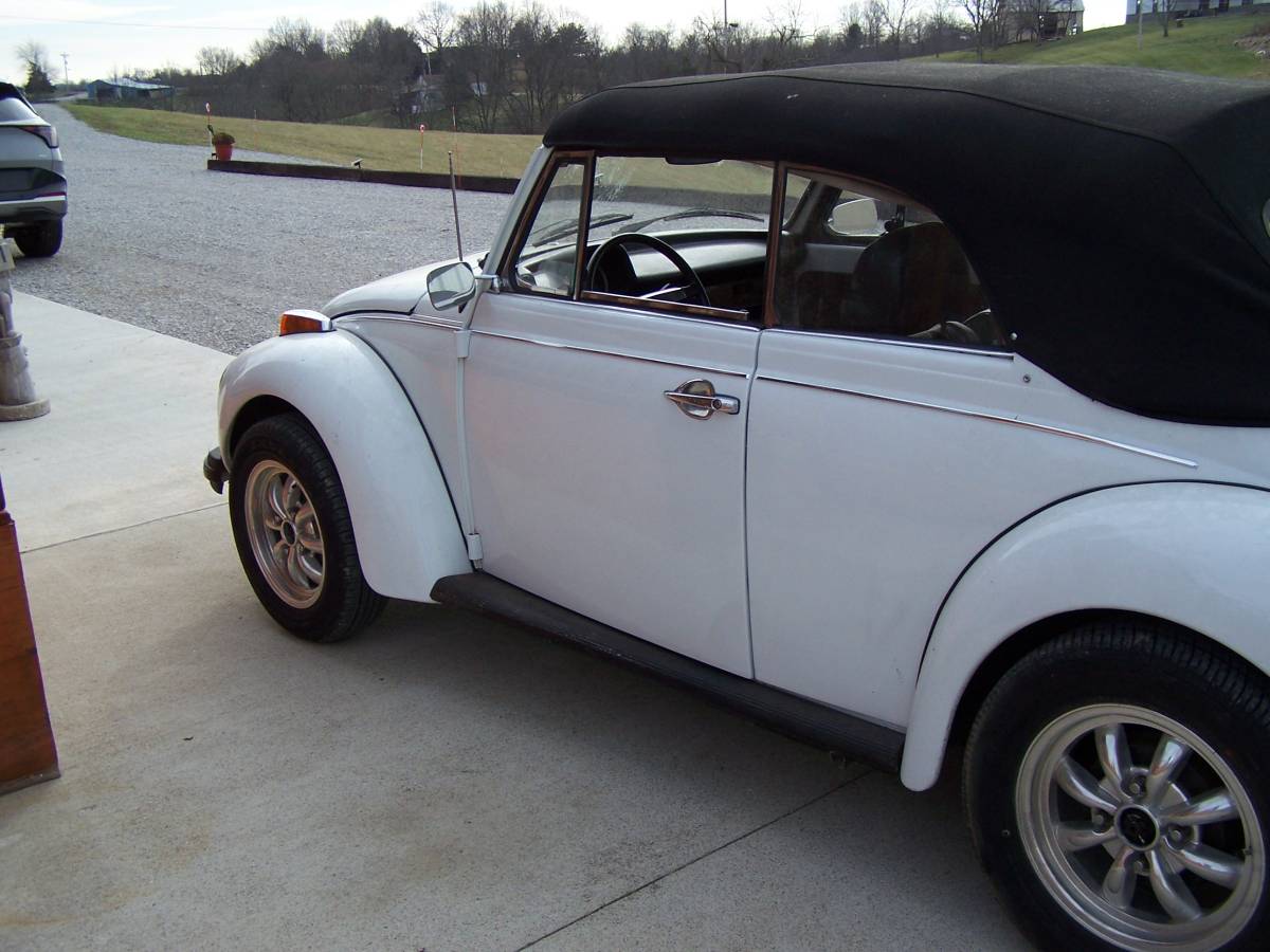Super-beetle-convertable-1974-white-2