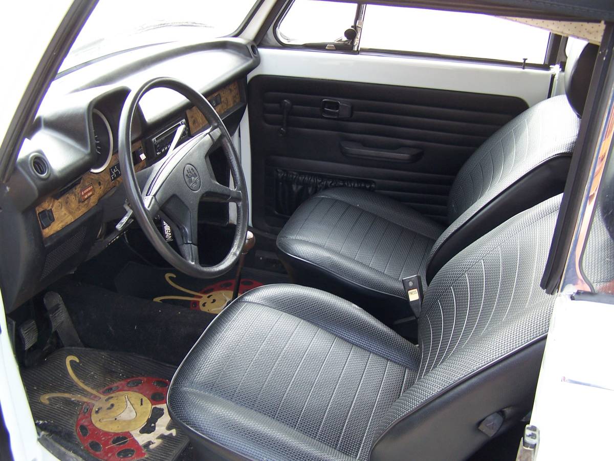 Super-beetle-convertable-1974-white-6