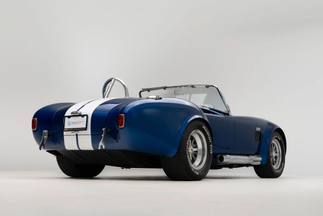 Superformance-1965-Convertible-26