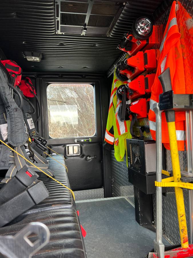 Sutphen-pumper-diesel-1994-red-4