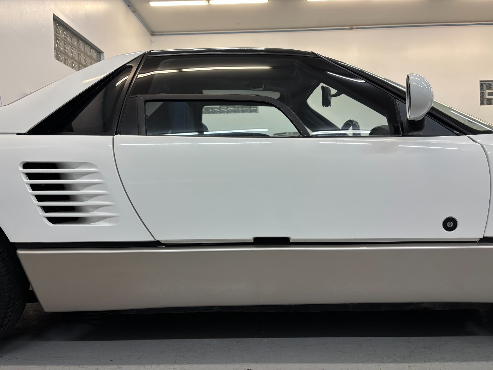 Suzuki-Cara-1994-Coupe-16