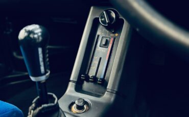 Suzuki-Cara-1994-Coupe-27